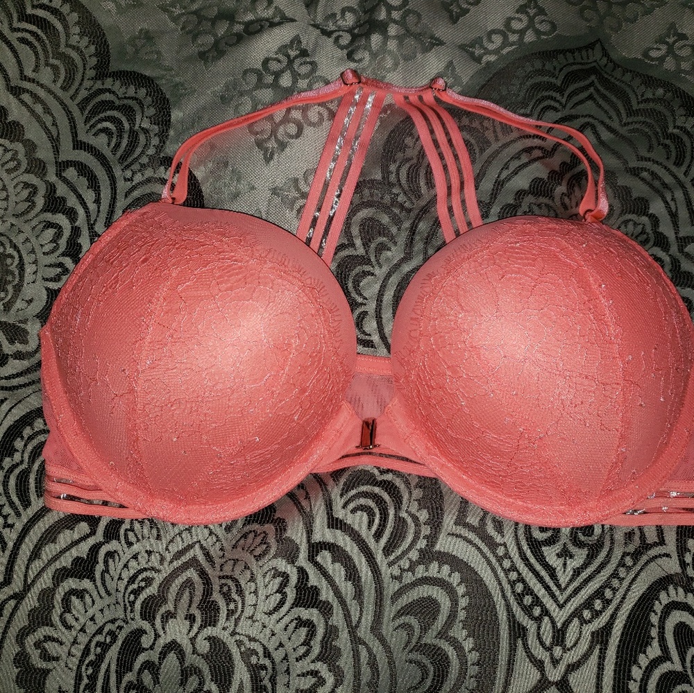 *NEW* Victoria's Secret Bombshell Bra